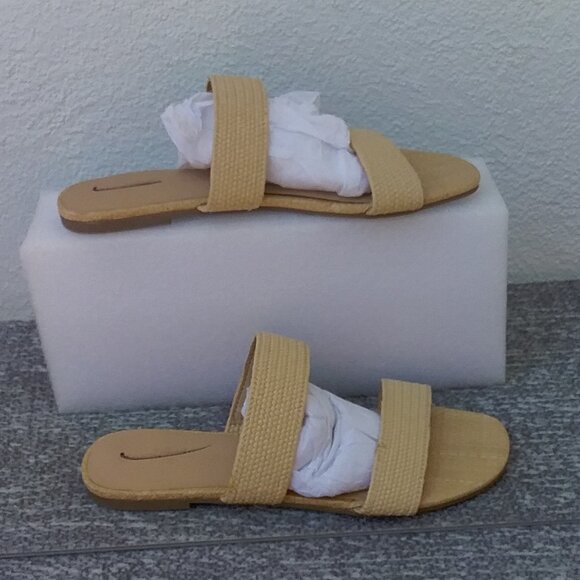 Universal Thread Sandals Women's 9.5 flats natural jute Summer Slides two bands - Picture 3 of 8